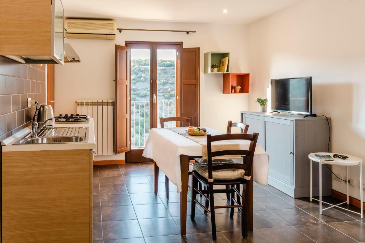 Le Luci Su Ibla - Ospitalita Con Vista Bed & Breakfast Ragusa Exterior photo