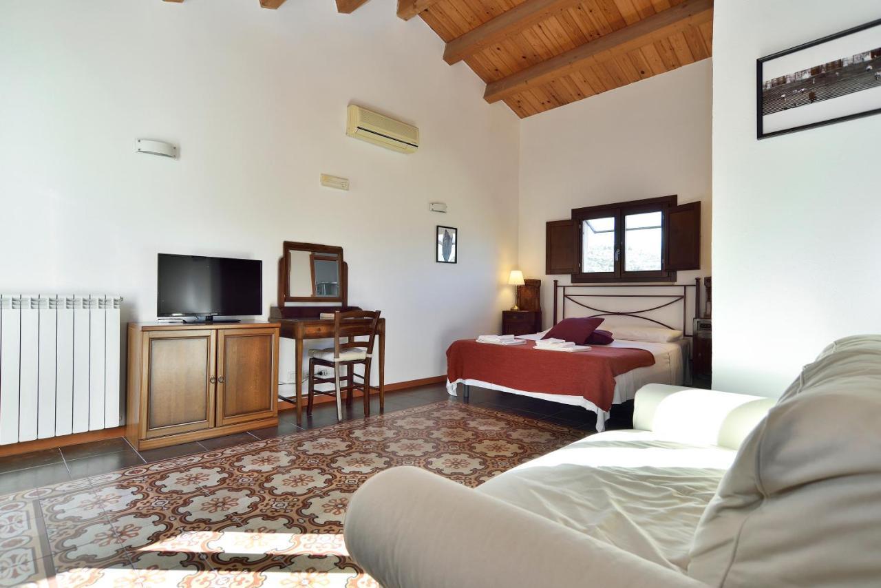 Le Luci Su Ibla - Ospitalita Con Vista Bed & Breakfast Ragusa Exterior photo