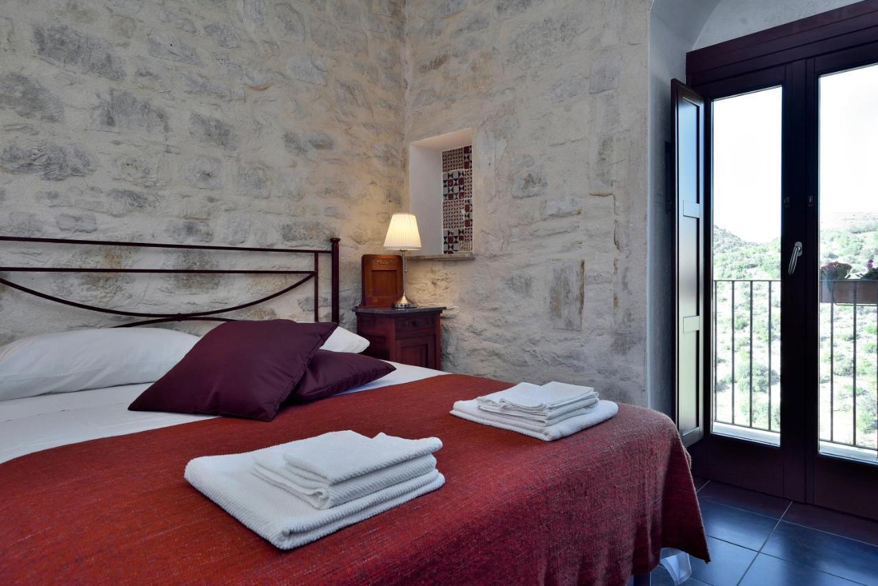 Le Luci Su Ibla - Ospitalita Con Vista Bed & Breakfast Ragusa Exterior photo