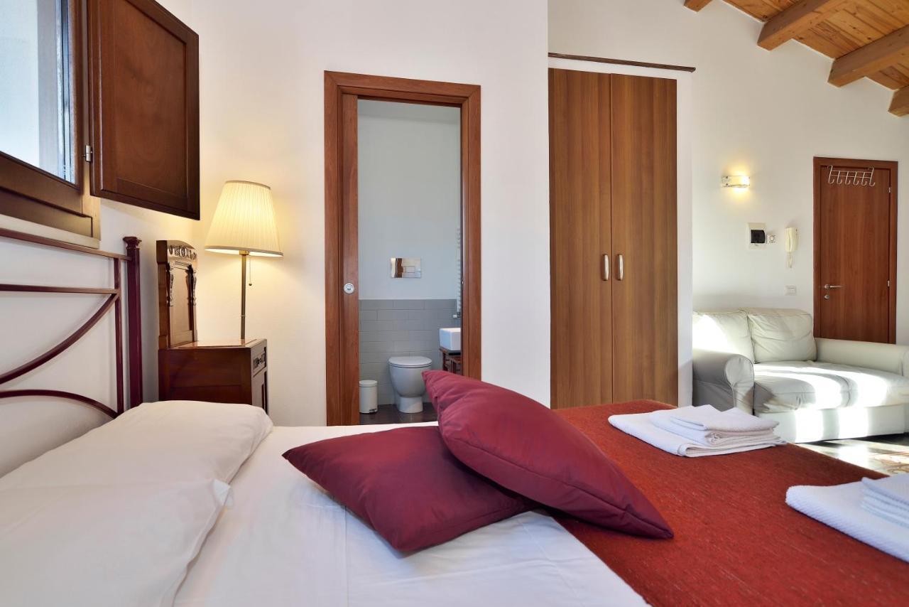 Le Luci Su Ibla - Ospitalita Con Vista Bed & Breakfast Ragusa Exterior photo