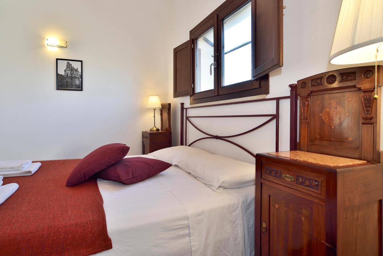 Le Luci Su Ibla - Ospitalita Con Vista Bed & Breakfast Ragusa Exterior photo